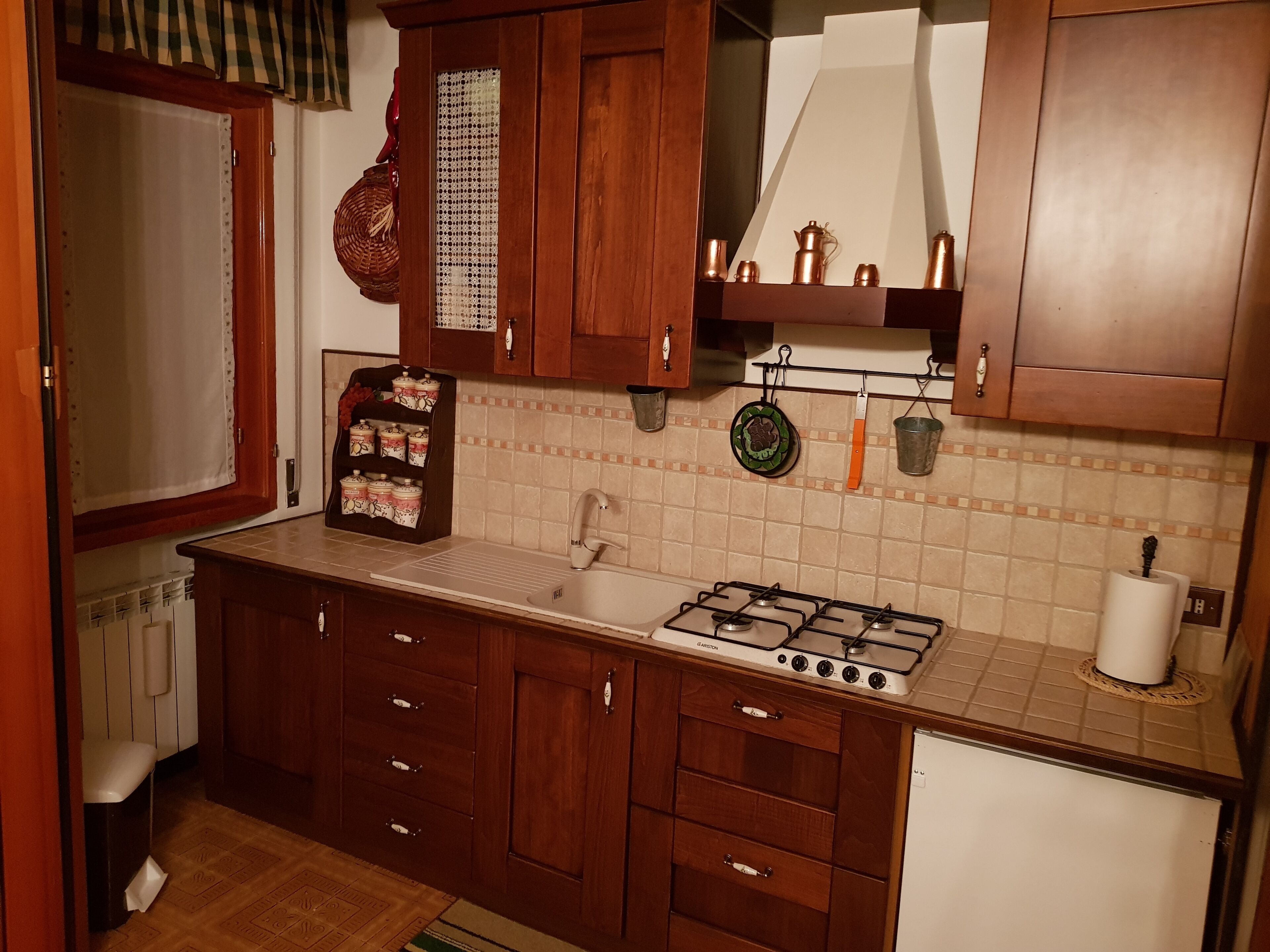 Charm and relaxation in Rivisondoli