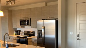 Private kitchen - Swanky Suites (Charlotte)