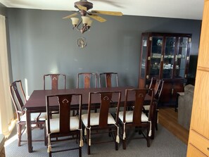 تناول الطعام