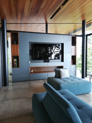Fernseher