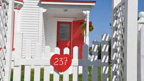 Exterior - Mallamoore House (Heart's Content)