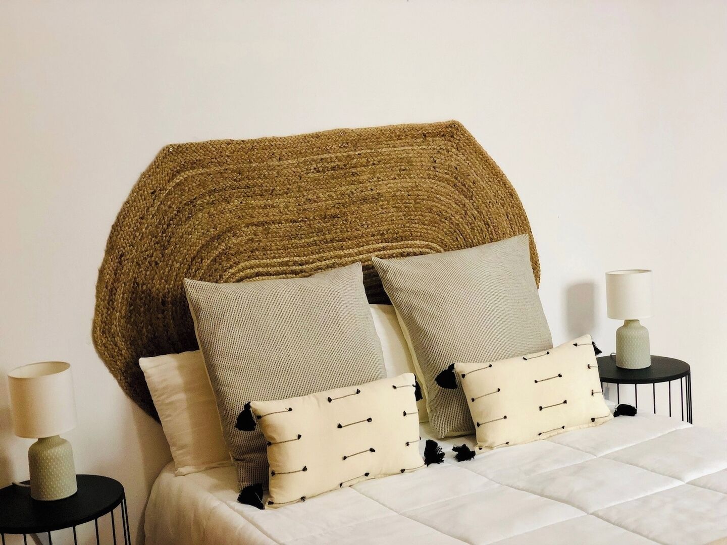 2 bedrooms, laptop workspace, soundproofing, iron/ironing board