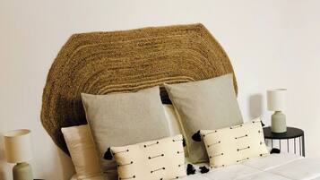 2 bedrooms, laptop workspace, soundproofing, iron/ironing board