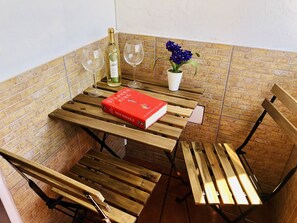 Ulkoruokailutilat