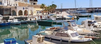 Apartment 100m beach with all services