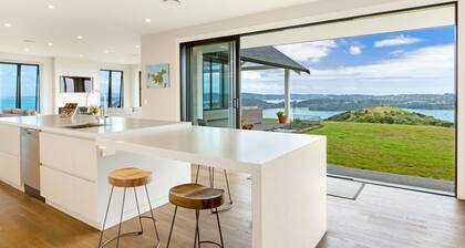 Te Whau Point