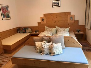 Unclassified image, 3 of 19, button