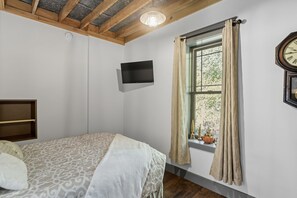 3 chambres, fer et planche à repasser, Wi-Fi gratuit, draps fournis