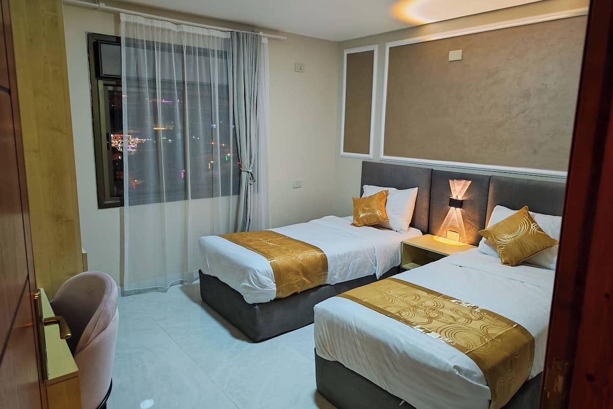 Habitació amb dos llits individuals Deluxe, 1 dormitori, vistes a la vall | Espai de treball apte per a portàtils i habitacions insonoritzades