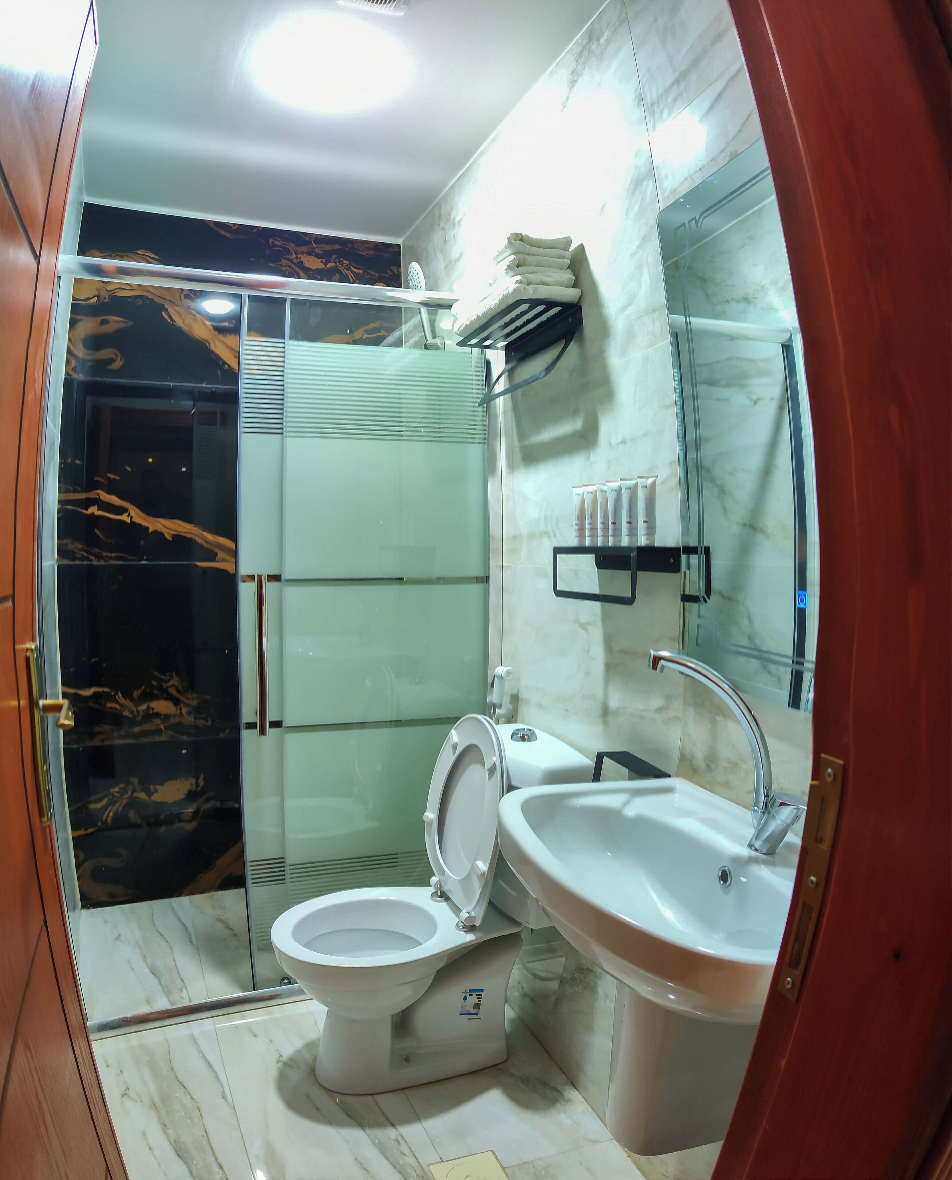Bidet, toallas