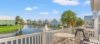 Surfside Beach with Pool Table and two Golf Carts