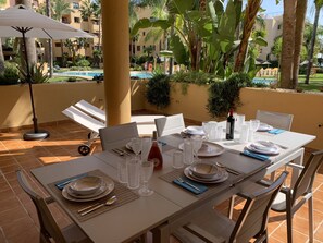 Outdoor dining