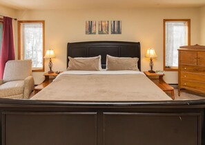 4 Schlafzimmer, Schreibtisch, Bügeleisen/Bügelbrett, kostenloses WLAN