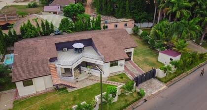 5 Bedroom Apartment in Ghana, Accra, East Legon, Adjiringanor