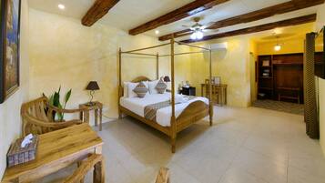 Deluxe Room | 1 bedroom, premium bedding, in-room safe, individually decorated