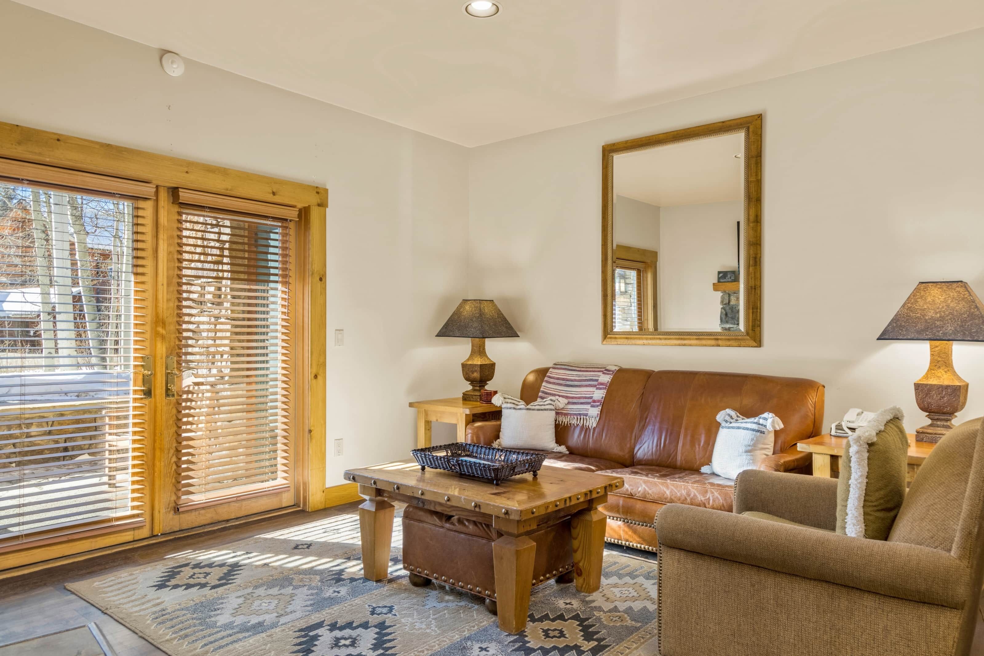 Televisión, chimenea