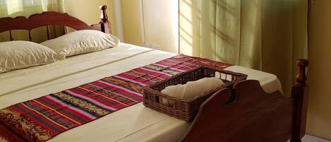 2 bedrooms, desk, iron/ironing board, travel cot