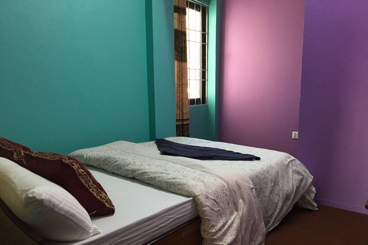 Deluxe Room | Pillowtop beds, individually furnished, free WiFi, bed sheets