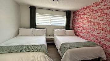 2 bedrooms, desk, iron/ironing board, free WiFi