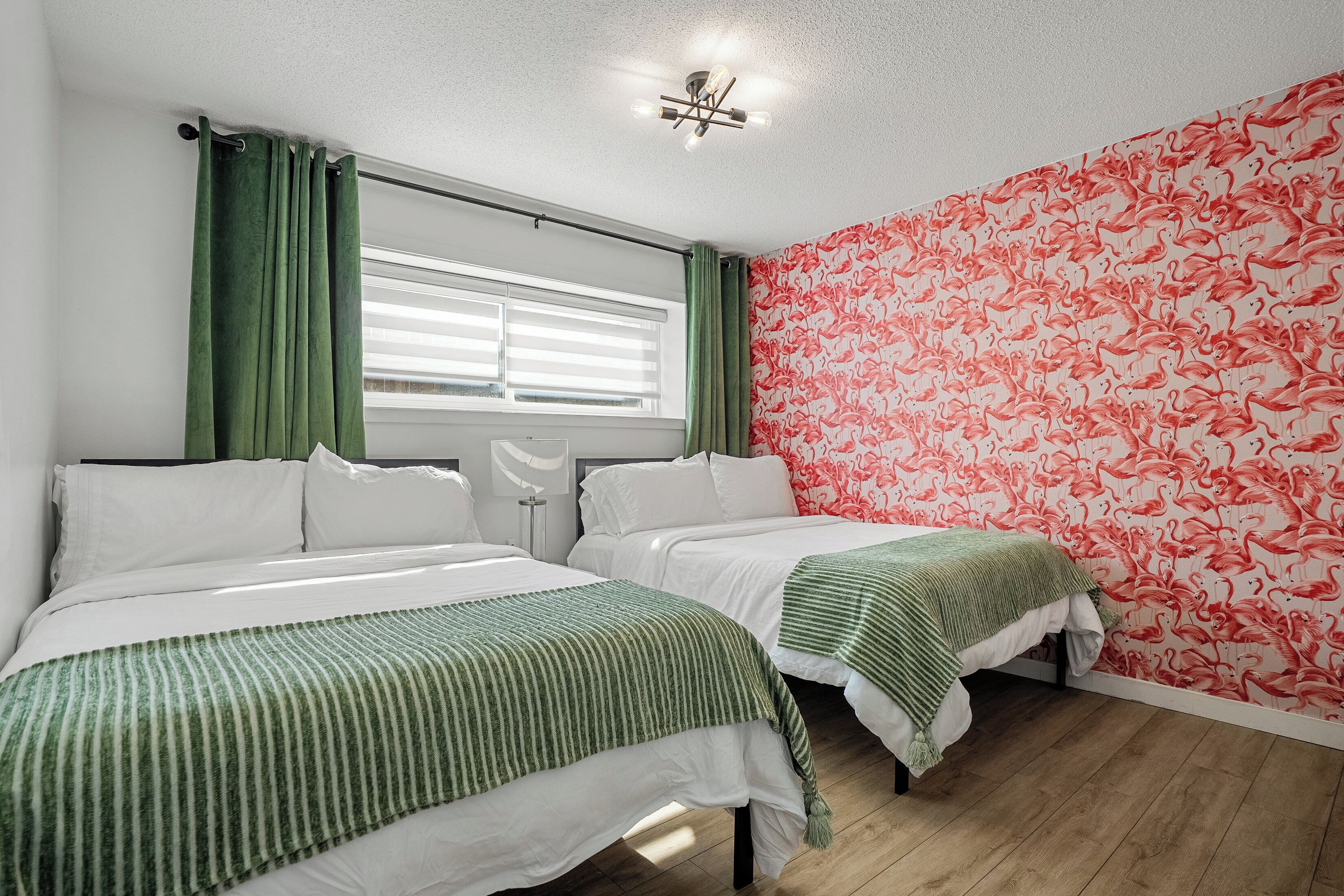 2 camere, una scrivania, ferro/asse da stiro, Wi-Fi gratuito