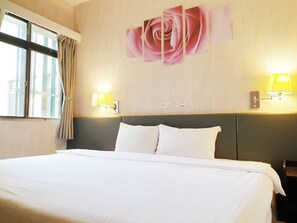 Quarto casal empresarial | Cortinas blackout, Wi-Fi de cortesia, roupa de cama