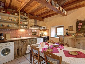 Réfrigérateur, micro-ondes, lave-vaisselle