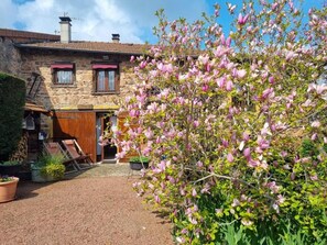Enceinte de lâhĂ©bergement