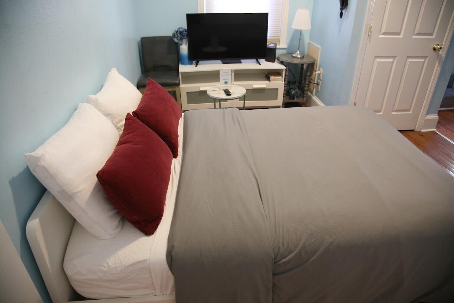 Cozy downtown location / 1 Bedroom / 2 Beds