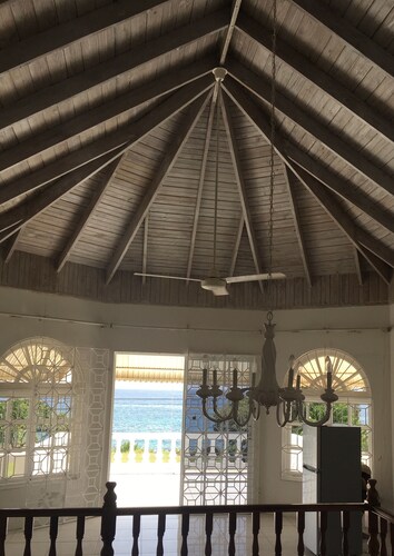 An Oceanfront Getaway - Wheelchair Accessible with Private Pool.