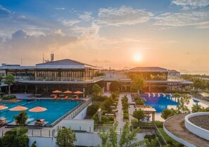 Front of property - Oakwood Ha Long (Ha Long)