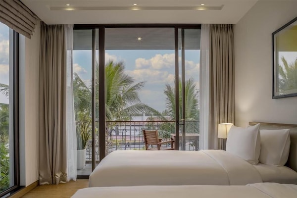 1 phòng ngủ, két bảo mật tại phòng, bàn