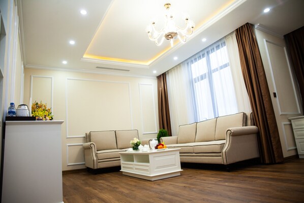 Executive-Zimmer (Executive Suite) | Wohnzimmer