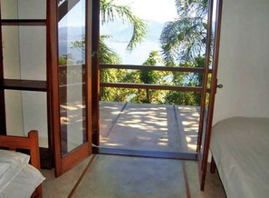 4 chambres, accès au Wi-Fi (inclus), literie fournie