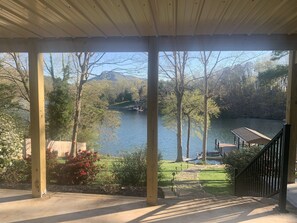 Property grounds - Mountain View Cove Lakeside Retreat  (Huddleston)