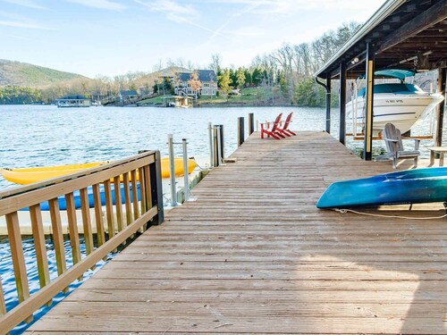 Mountain View Cove Lakeside Retreat 