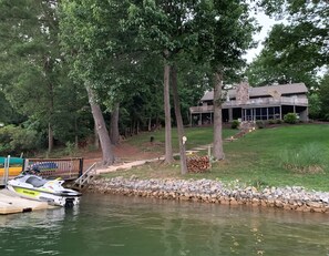 Exterior - Mountain View Cove Lakeside Retreat  (Huddleston)