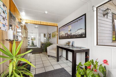 Manowhenua Lodge - Hostel