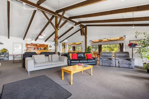 Manowhenua Lodge - Hostel