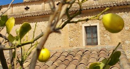 Stadthaus Sant Llorenc , Ostküste Mallorca, 15 Minuten zum Strand