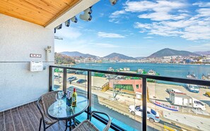 Utsikt mot strand/hav