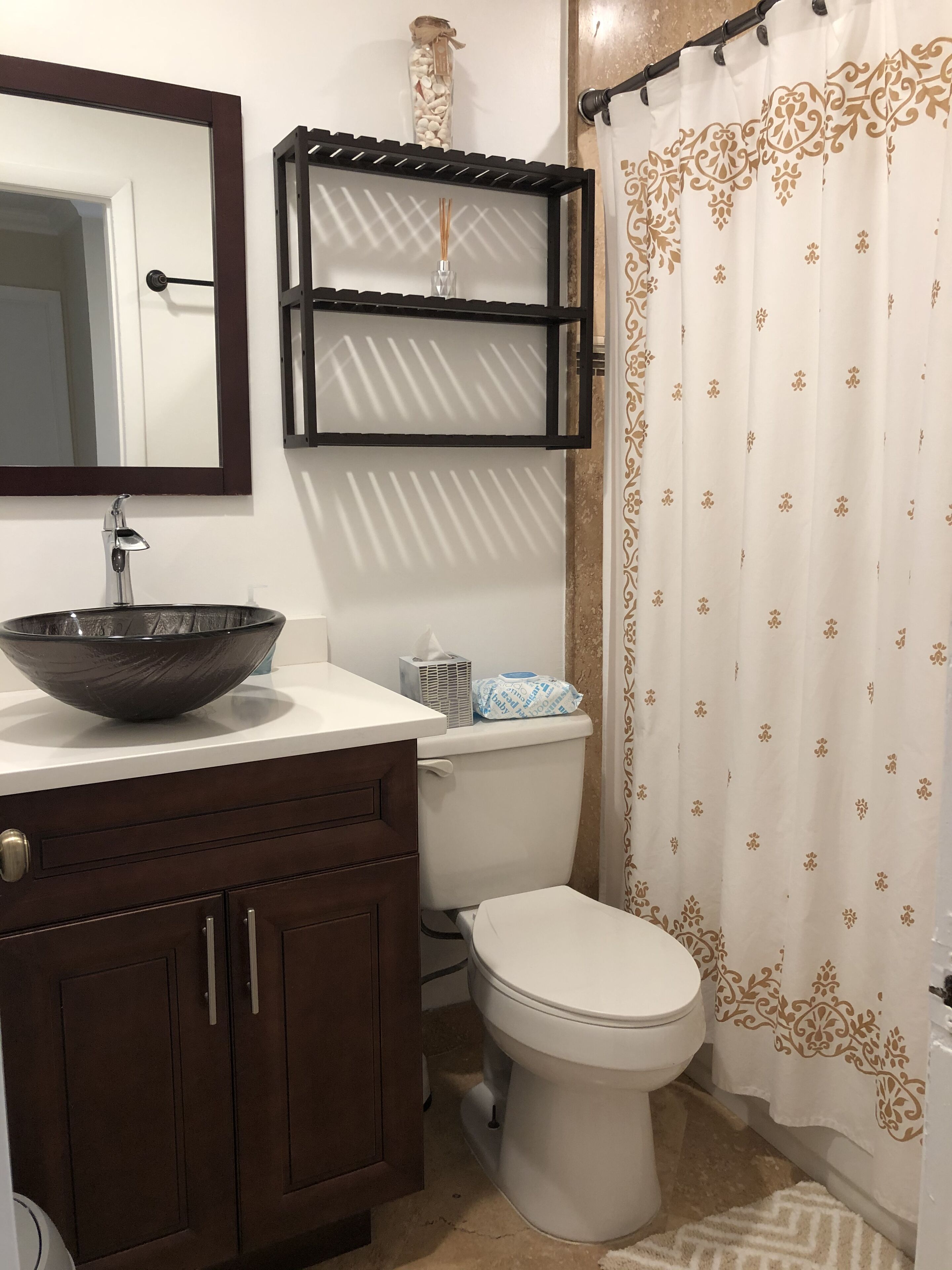 Charming private pool home 3br/ 2 bath