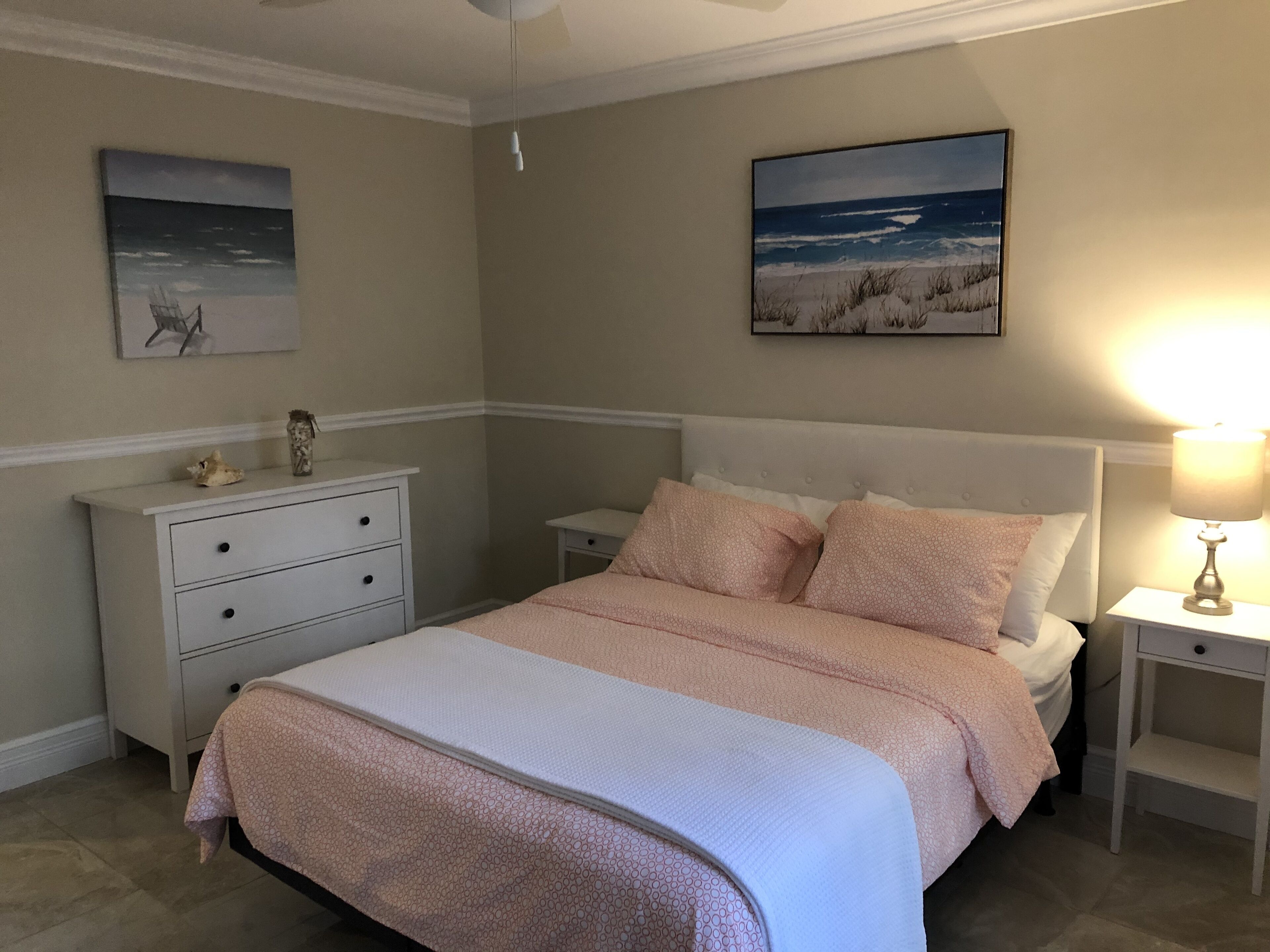 Charming private pool home 3br/ 2 bath