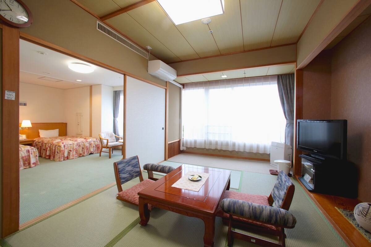 Japanese Western Style Room, Smoking | In-room safe, desk, soundproofing, WiFi (free)