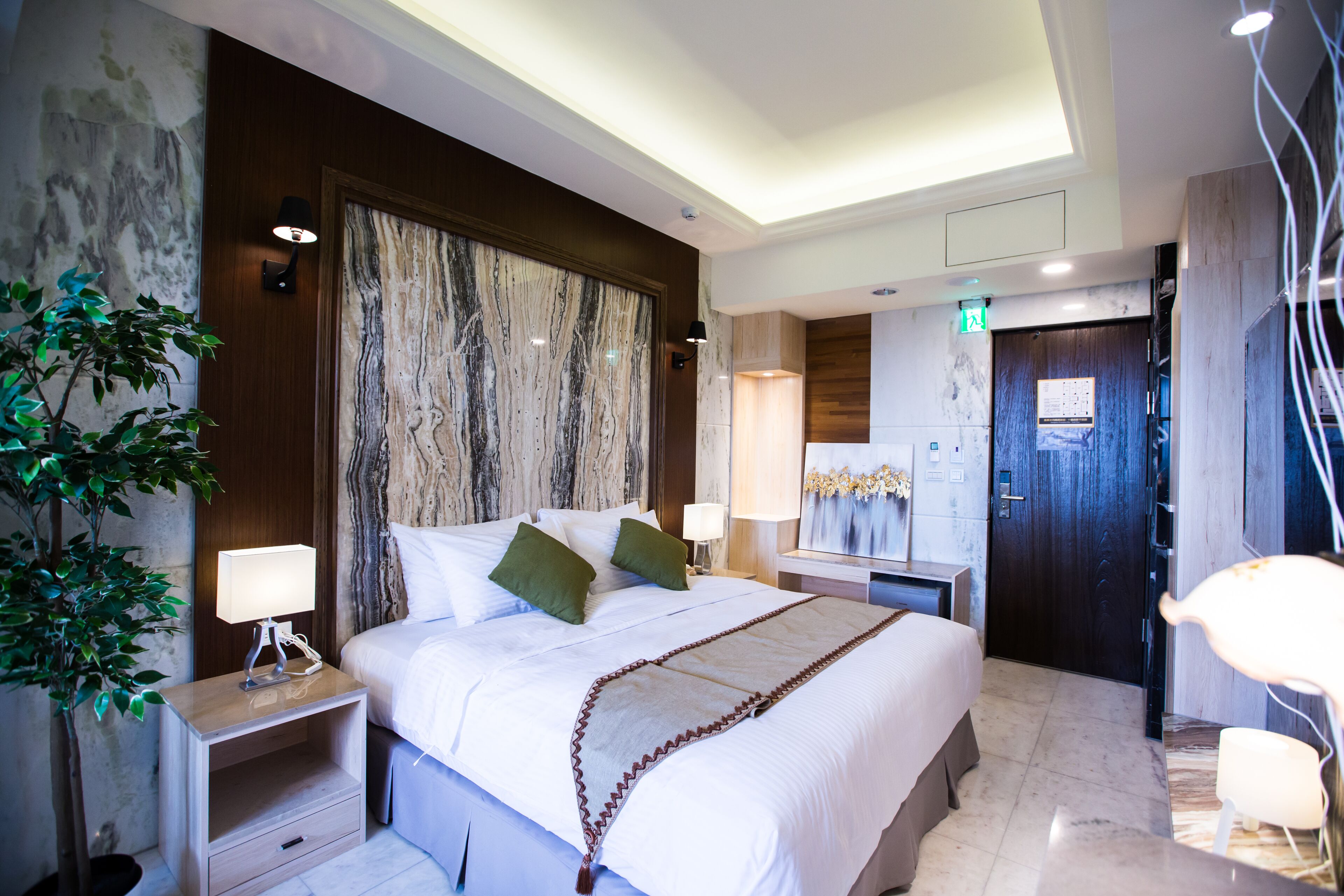 basic double room | 1 bedroom, desk, blackout curtains, free wifi