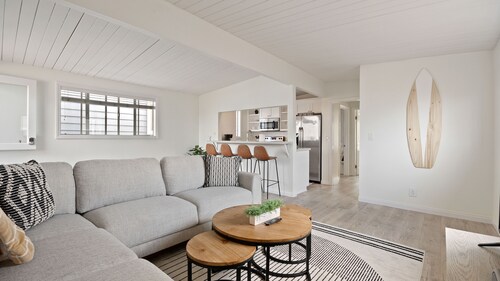 Charming Coastal Cottage - komplett renoviert!