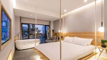 Desk, blackout curtains, free WiFi, bed sheets