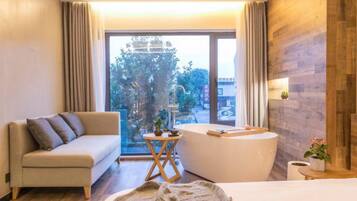 Desk, blackout curtains, free WiFi, bed sheets