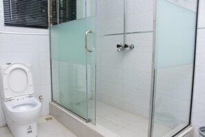 Standard Room | Bathroom - Rita Lori Hotels Abuja (Abuja)