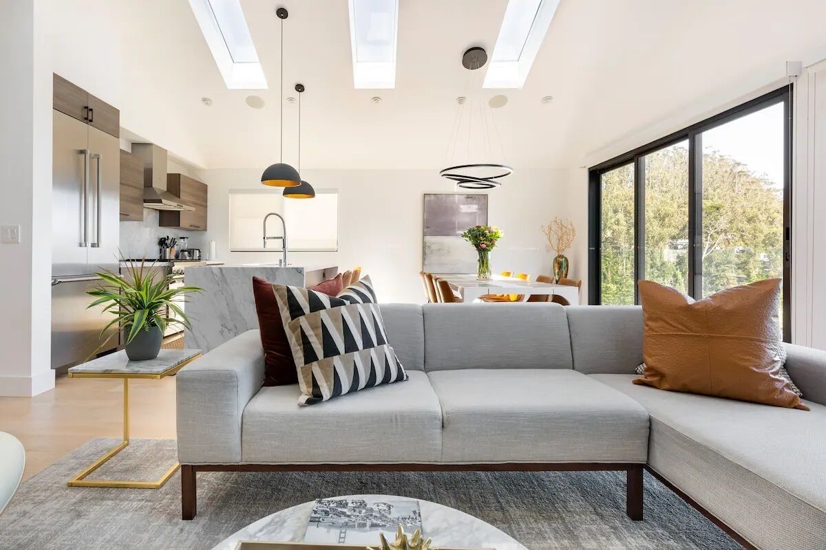 Exceptional Hilltop Villa with Panoramic View