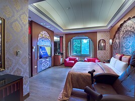 Habitación Deluxe doble | Minibar, escritorio, cortinas opacas y sistema de insonorización